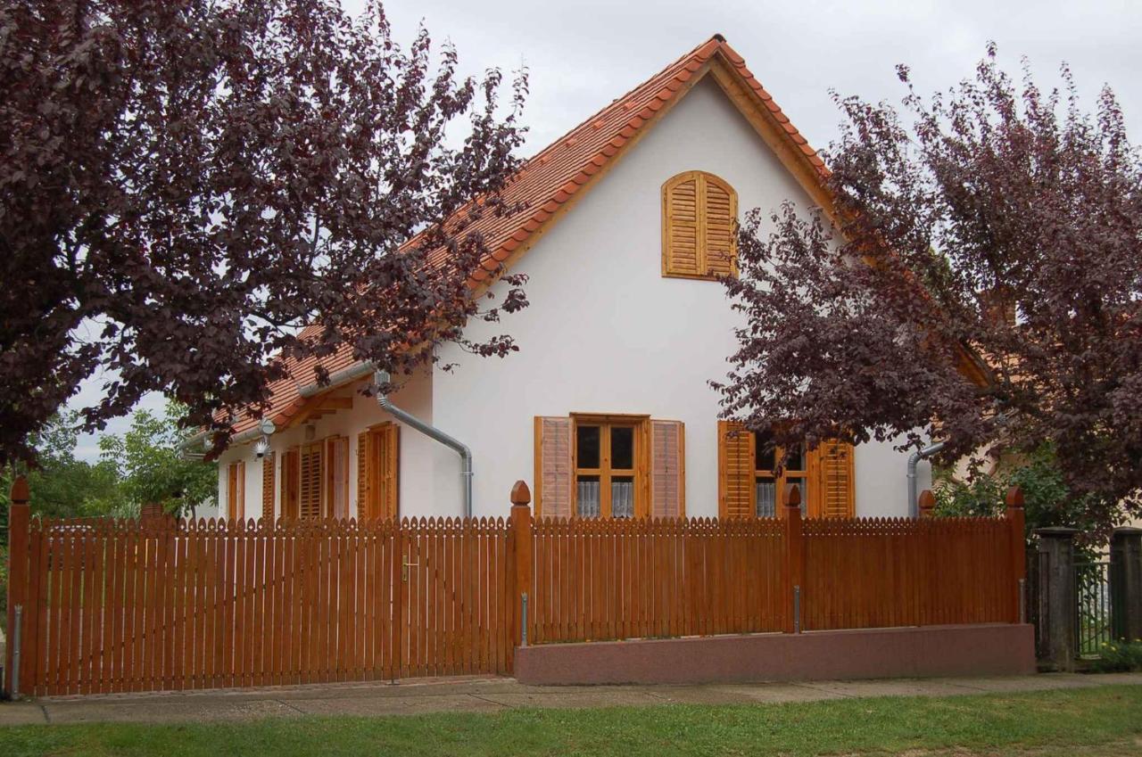 Apartment Balatonbereny 8 외부 사진